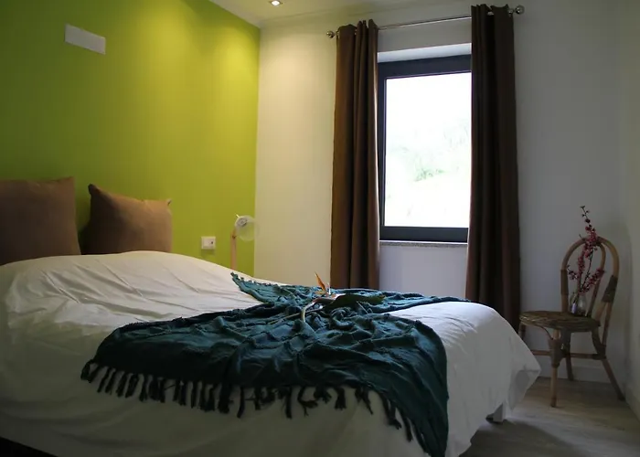 Quinta Do Fojo Valonguinho, Barro Bed & Breakfast 3*